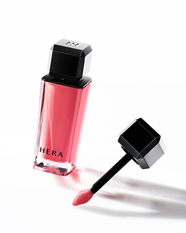 HERA サンキスド　ヘラ　フィリックス　リップ　グロス　ノベルティ HERA×フィリックス】ブラッククッション＆新作リップ「サンキスド